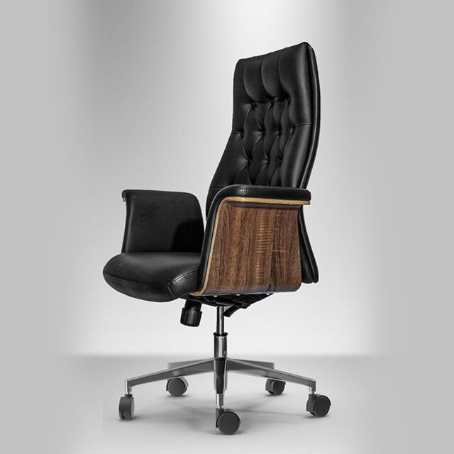 Luxe Executive chair 01